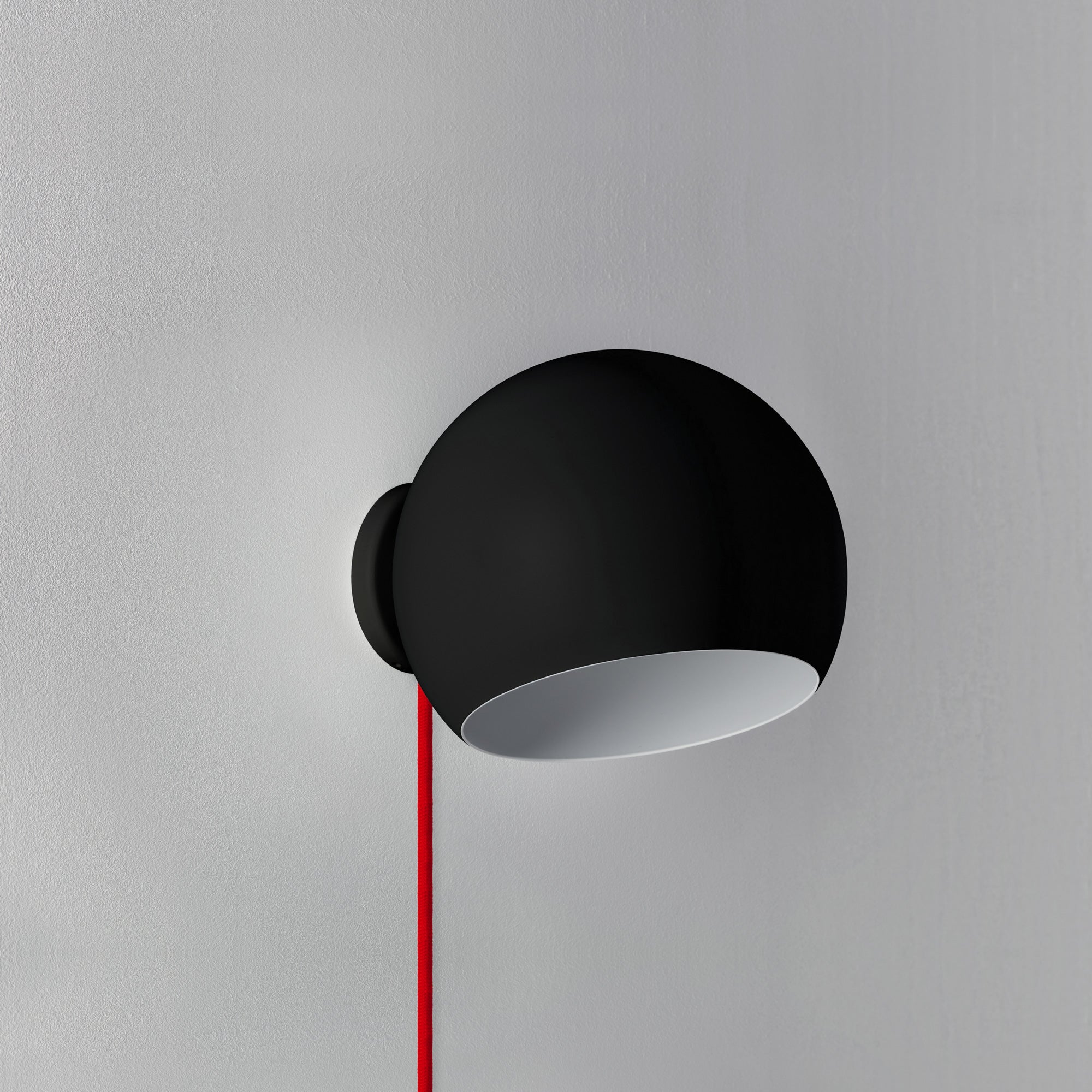 NYTA Tilt Globe Wall