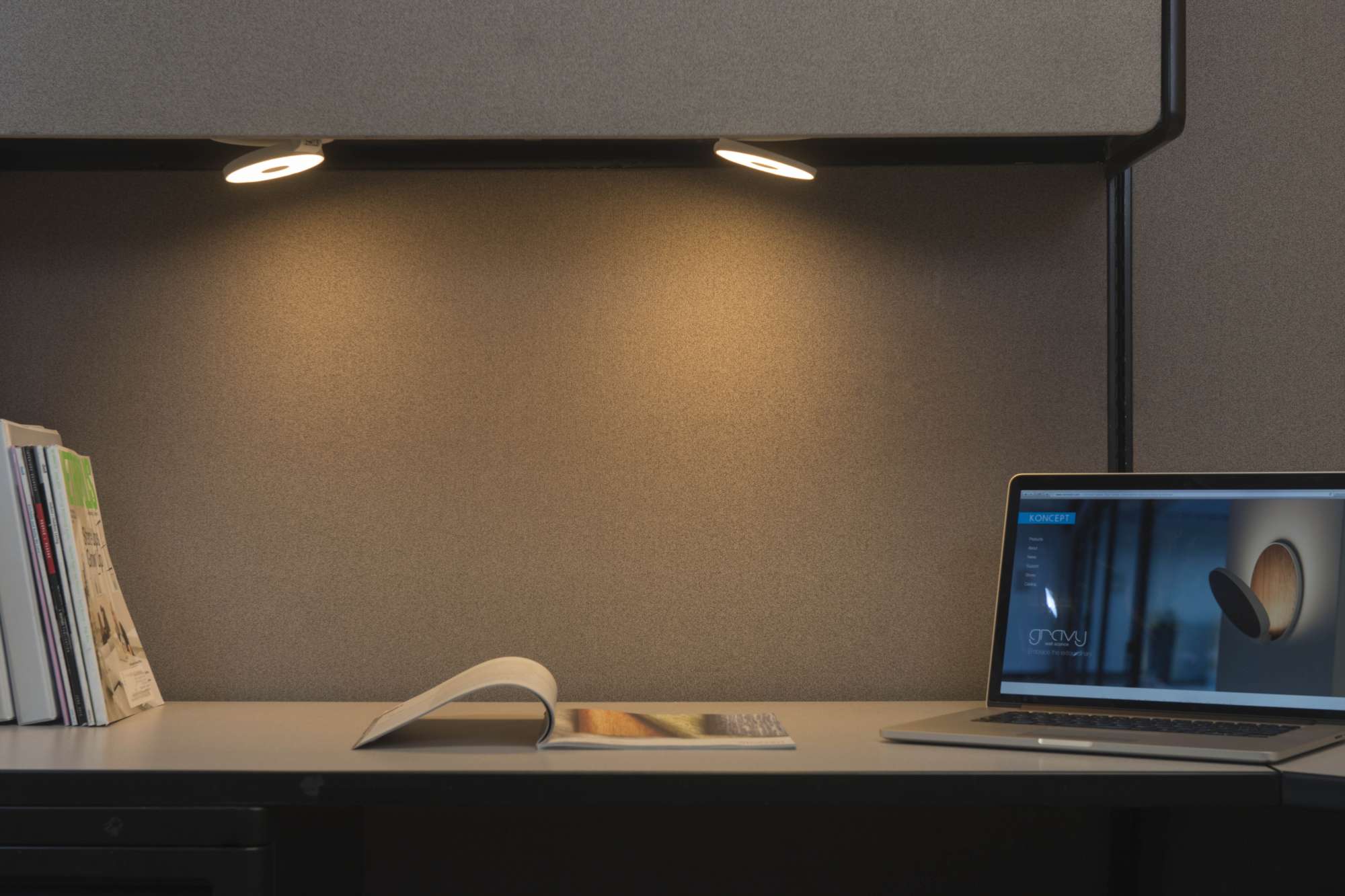 koncept Gravy Wall Sconce
