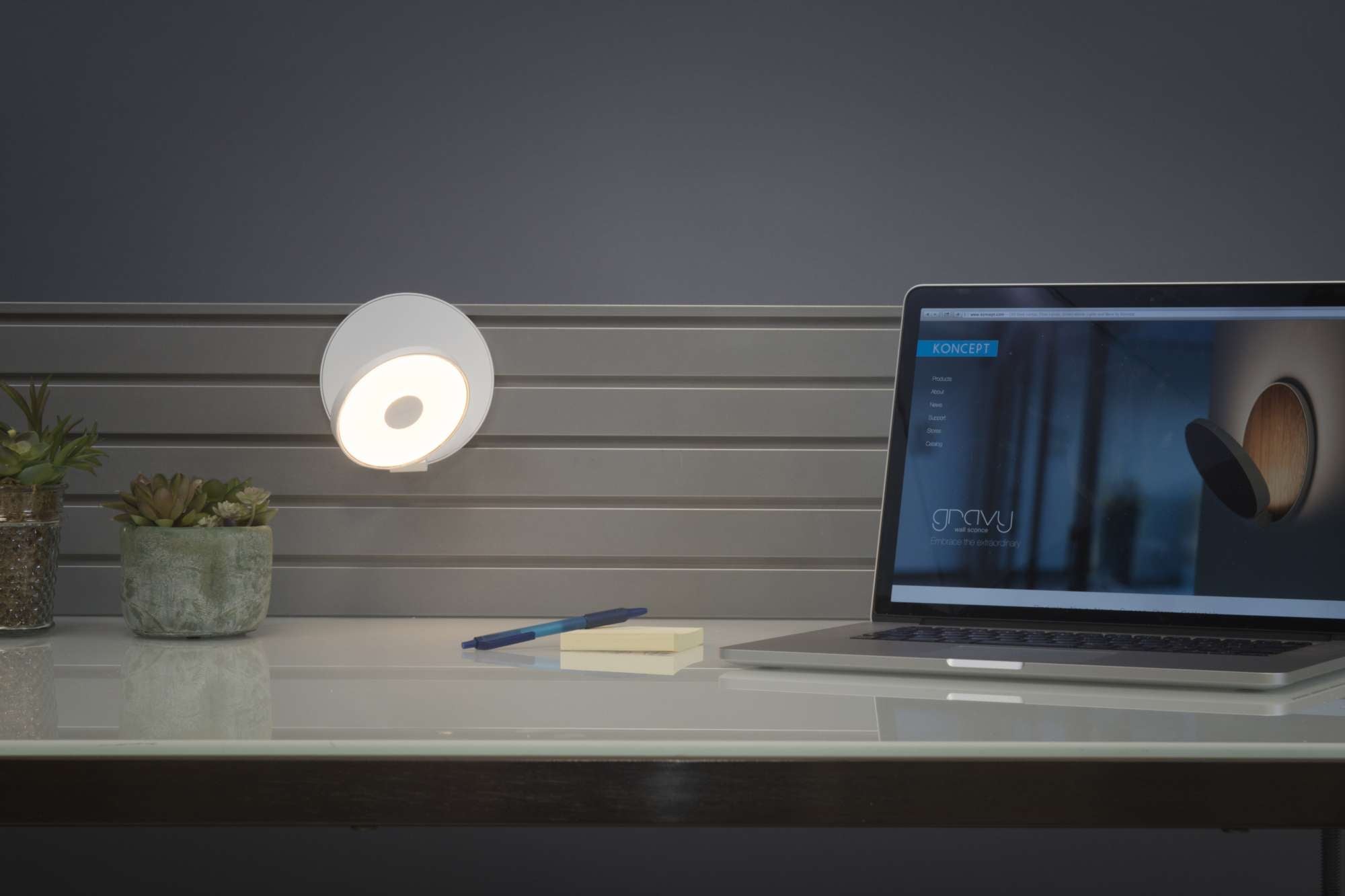 koncept Gravy Wall Sconce